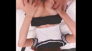Gạ mãi mới đụ được con bạn thân dâm đãng